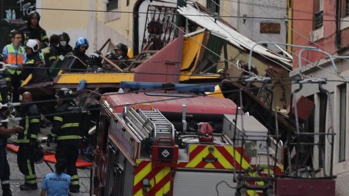 Portekiz'de tramvay kazası: 15 ölü, 18 yaralı