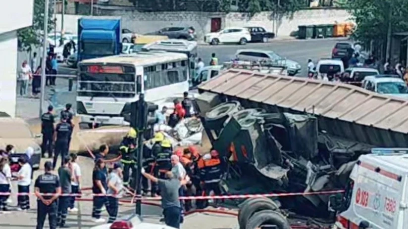 Bakıda ağır yol qəzasında ölənlərin sayı 3-ə çatıb, xəsarət alan iki nəfər evə buraxılıb