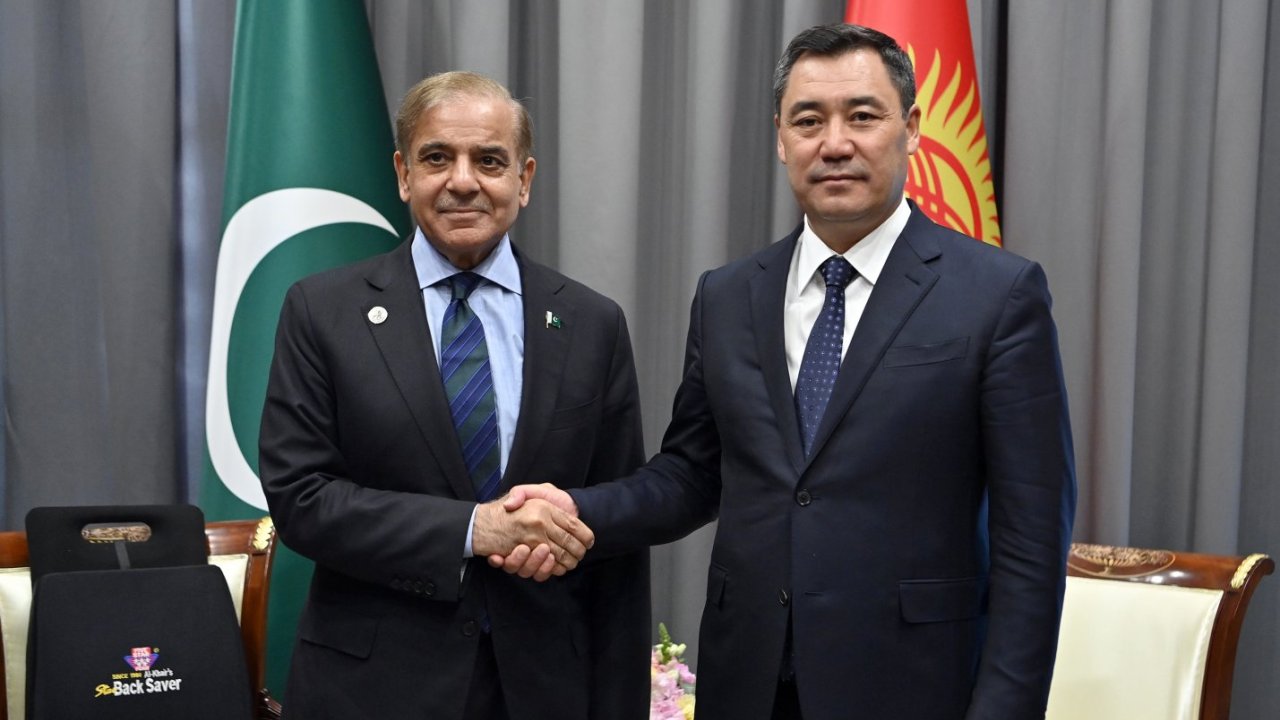Karachi port and railways. How Kyrgyzstan and Pakistan developing strategic corridors in Asia