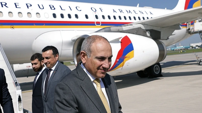 Paşinyanın təyyarəsi ilk dəfə Azərbaycanın hava məkanından keçib