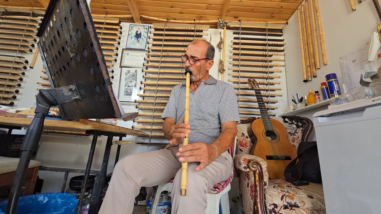 Dünyanın en iyi kamışlarının yetiştiği ilçede yarım asırdır ney yapıyor