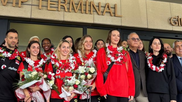 Gizem Örge: Biz voleybol ülkesiyiz demeye devam ediyoruz