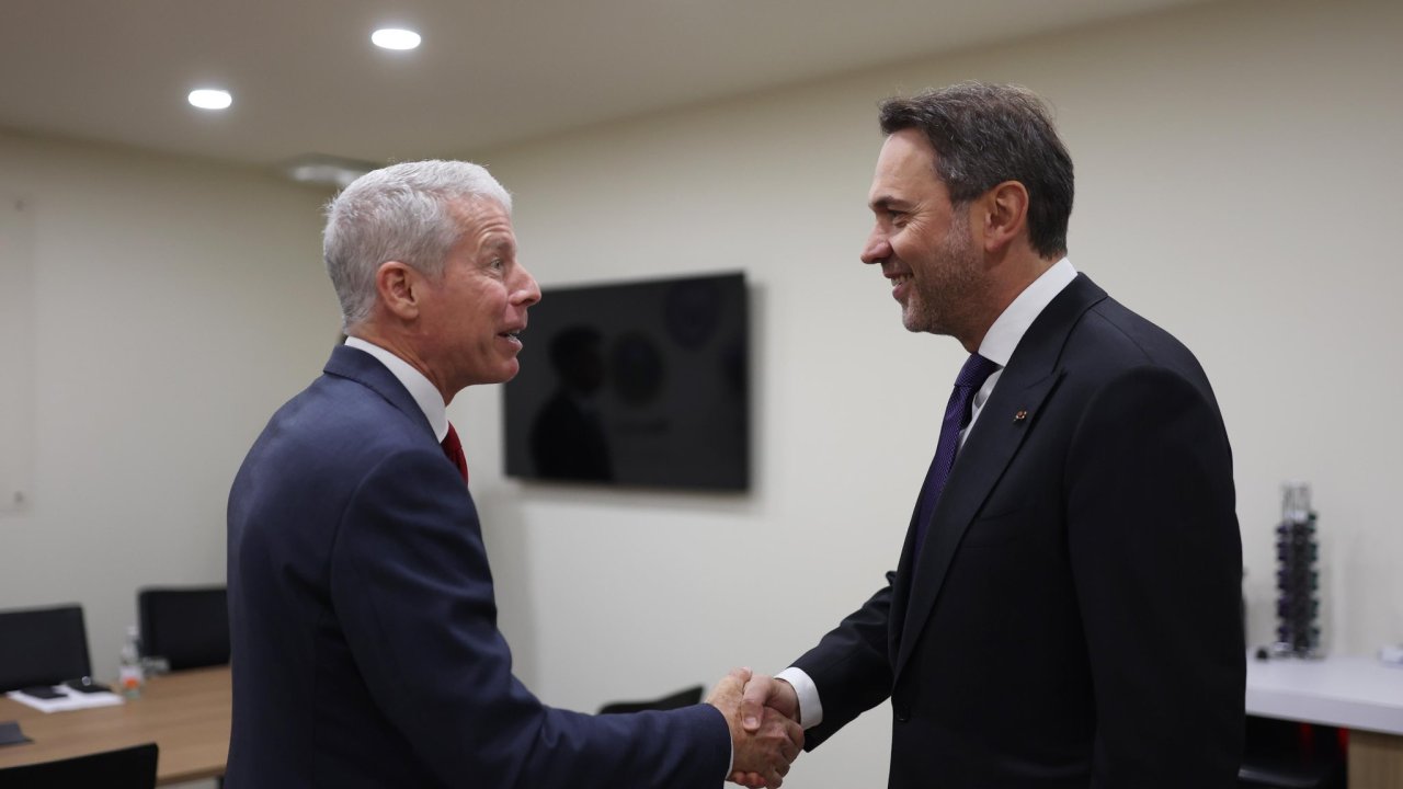 Bakan Bayraktar, ABD Enerji Bakanı Wright ile görüştü