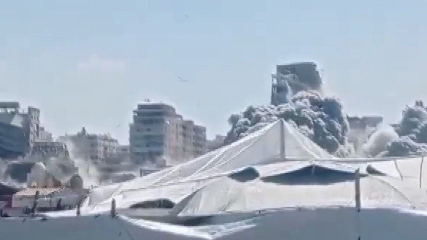 İsrail, Gazze’de yüksek binayı hedef aldı