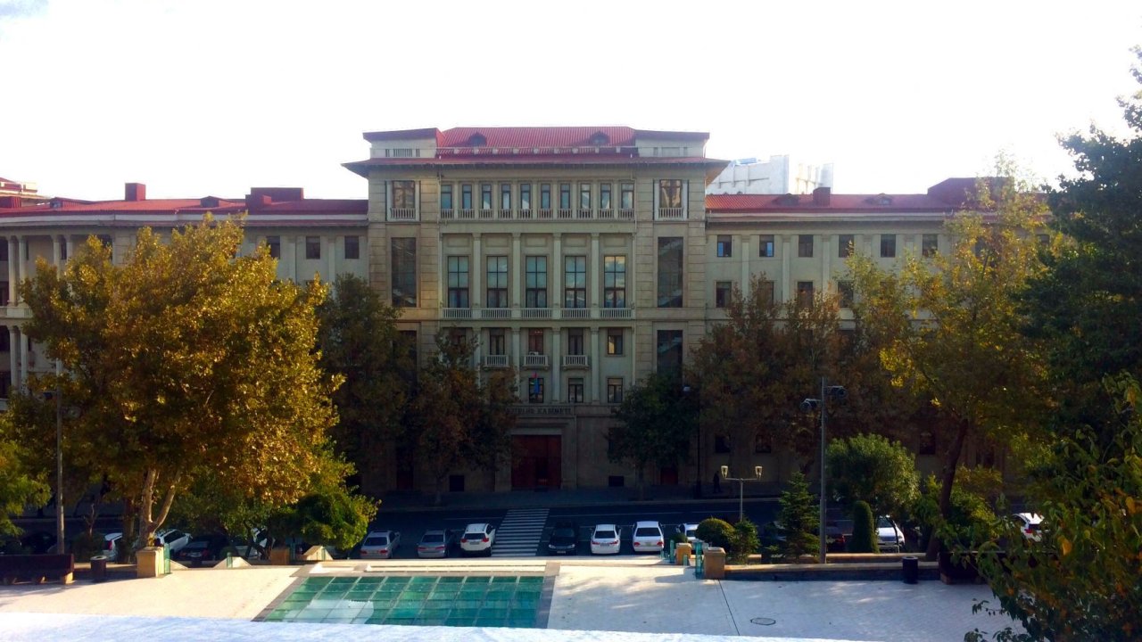 Diplomatik nümayəndəliyin tabeliyindəki mədəniyyət mərkəzi haqqında Əsasnaməyə dəyişiklik edilib