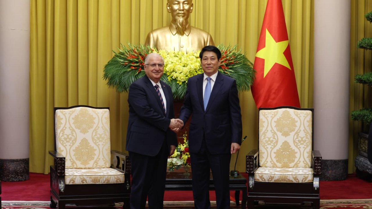 Bakan Güler, Vietnam Cumhurbaşkanı Cuong tarafından kabul edildi