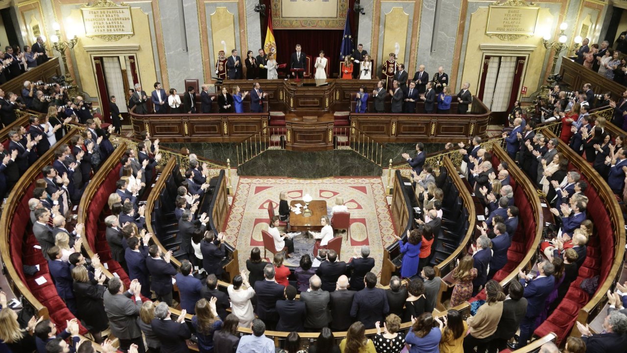 İspanya'da haftalık çalışma saatini düşüren yasa tasarısı Meclis'te reddedildi