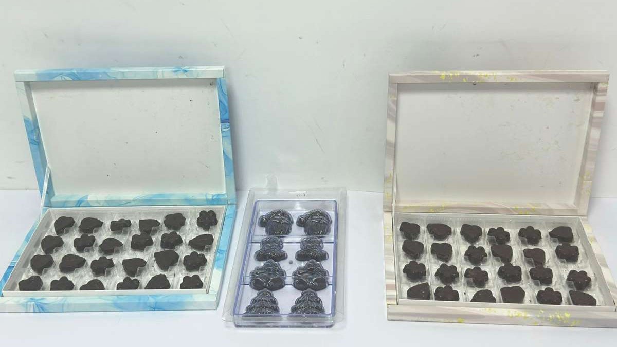 Şokoladların içində gizlədilən qızıl aşkarlanıb - gömrükdə qaçaqmalçılıq cəhdi