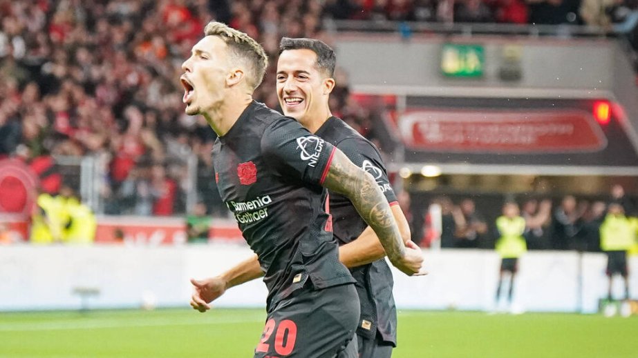 Nine-man Leverkusen beat Frankfurt 3-1 thanks to Grimaldo double