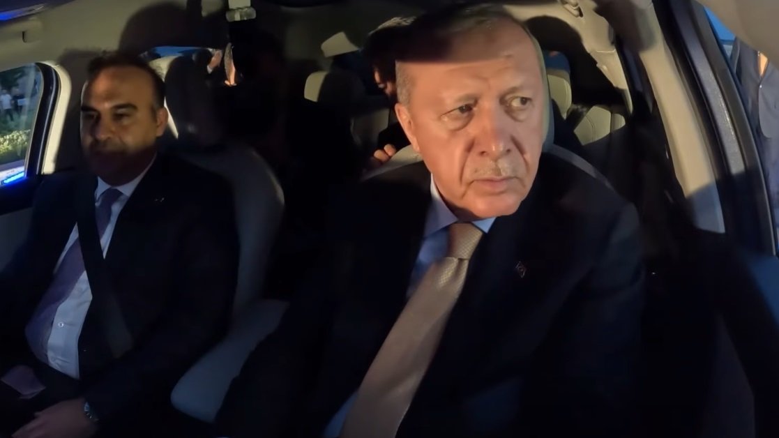 Ərdoğana yeni TOGG elektromobili hədiyyə edilib