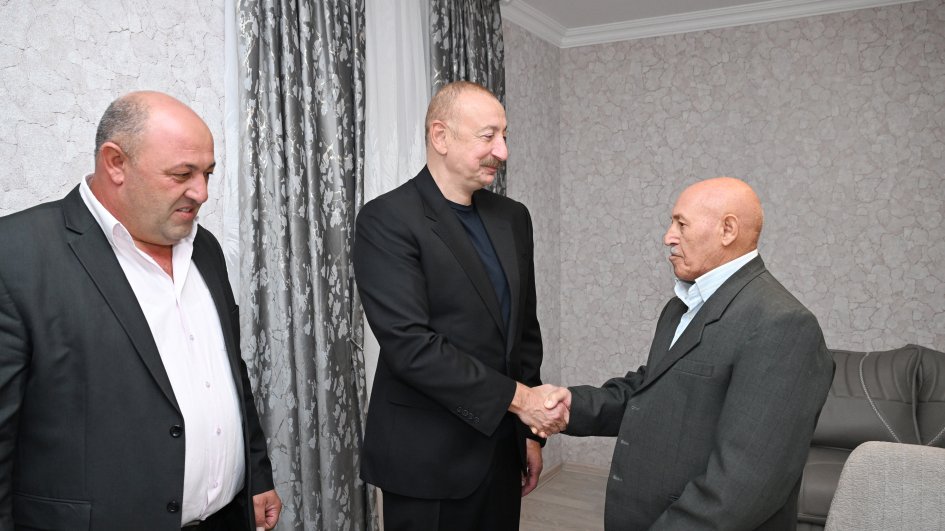 Prezident İlham Əliyev Xocavənd rayonunun Qırmızı Bazar qəsəbəsində olub