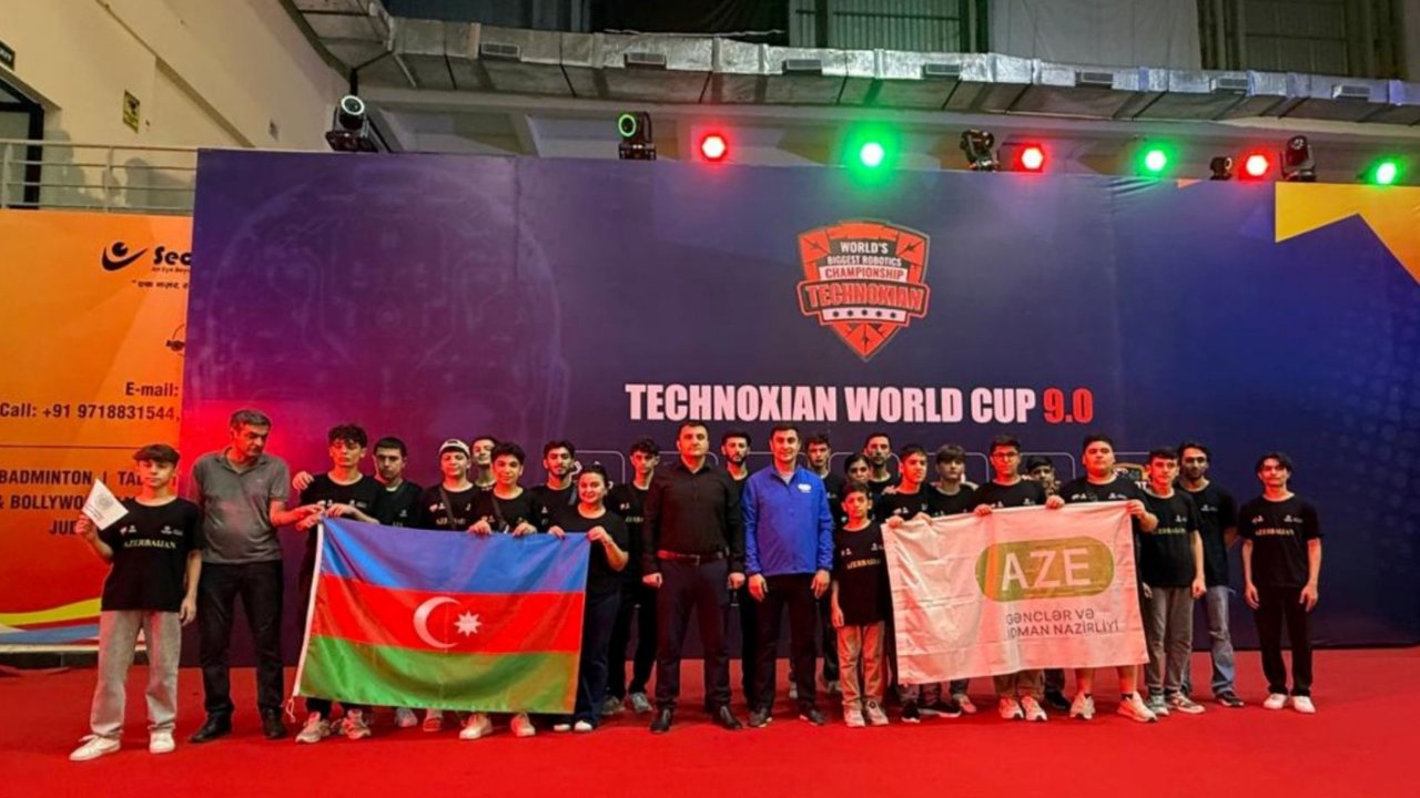 Azərbaycan komandası dünya robotexnika finalında qızıl və gümüş medal qazanıb