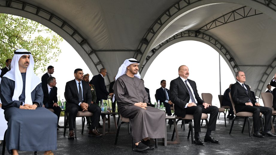 Presidents Ilham Aliyev and Sheikh Mohamed bin Zayed Al Nahyan watched Karabakh horses show at Jidir Duzu