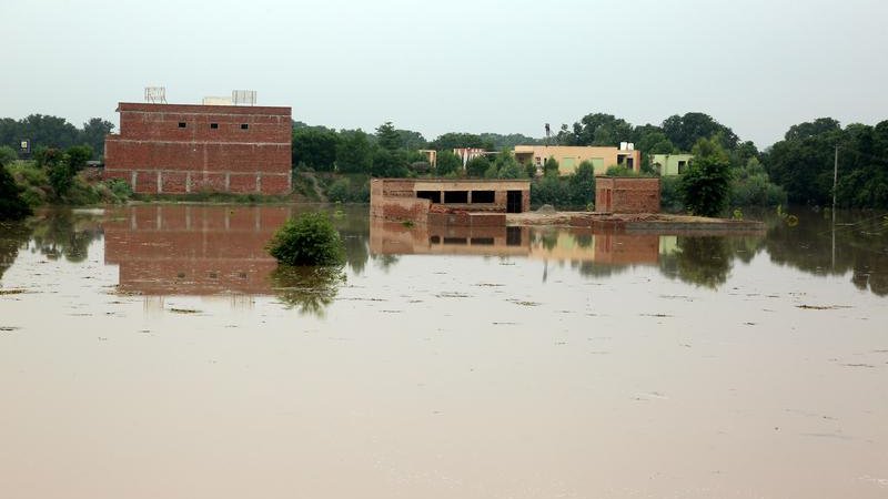 Pakistan’da muson yağmurları nedeniyle 1002 kişi hayatını kaybetti