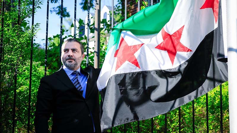 Suriye bayrağı, Washington’da göndere çekildi