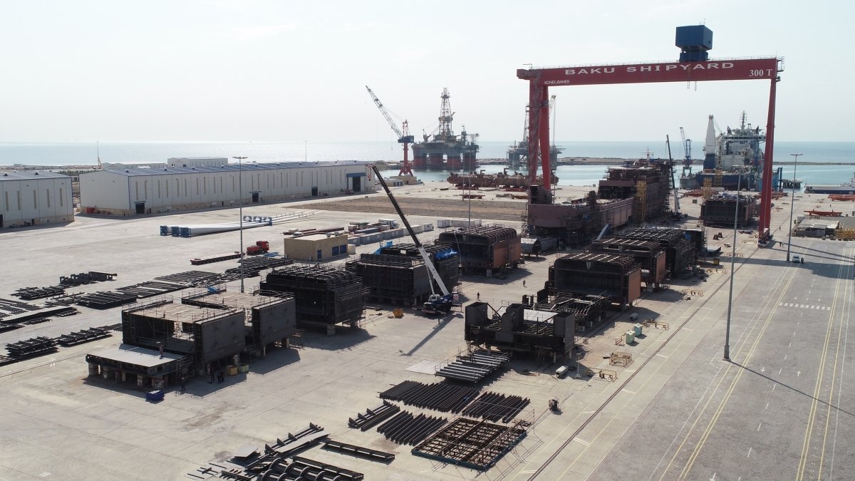 ASCO-nun sifarişi əsasında 8000 ton dedveytli tankerlərin inşası davam edir