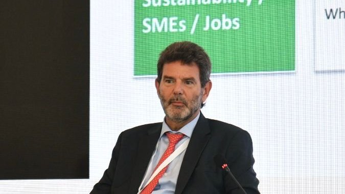 AYİB Azərbaycanın iqtisadi şaxələndirilməsi üzrə gələcək səylərini dəstəkləməyə hazırdır