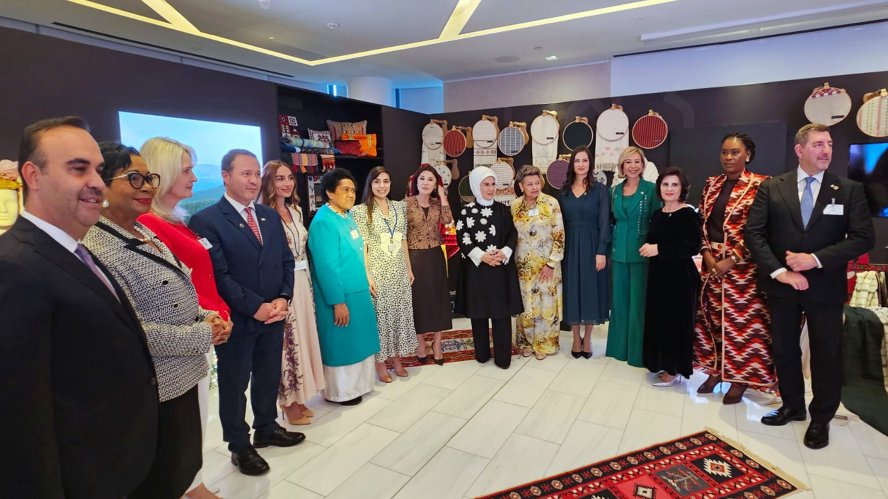 Leyla Aliyeva, head and founder of IDEA, and Arzu Aliyeva participated in the “Treasures Behind the Doors of Anatolia” exhibition in New York