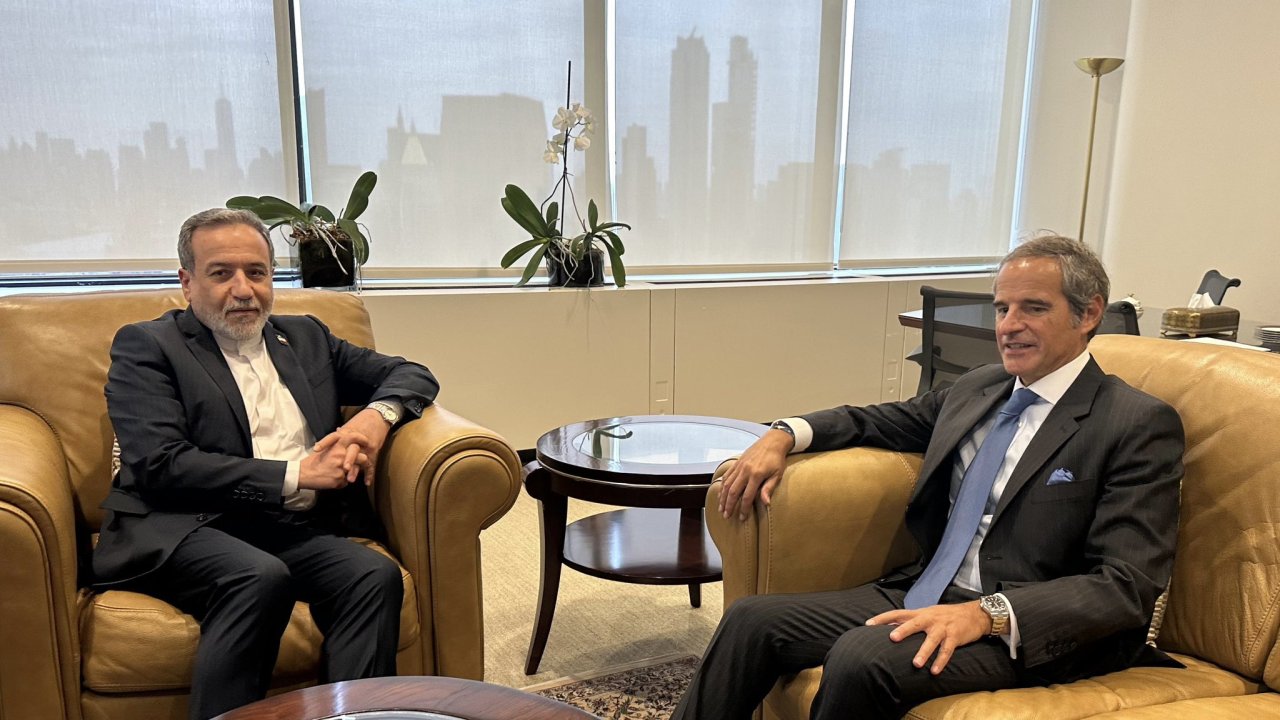 İran Dışişleri Bakanı Arakçi ve IAEA Başkanı Grossi, New York'ta bir araya geldi