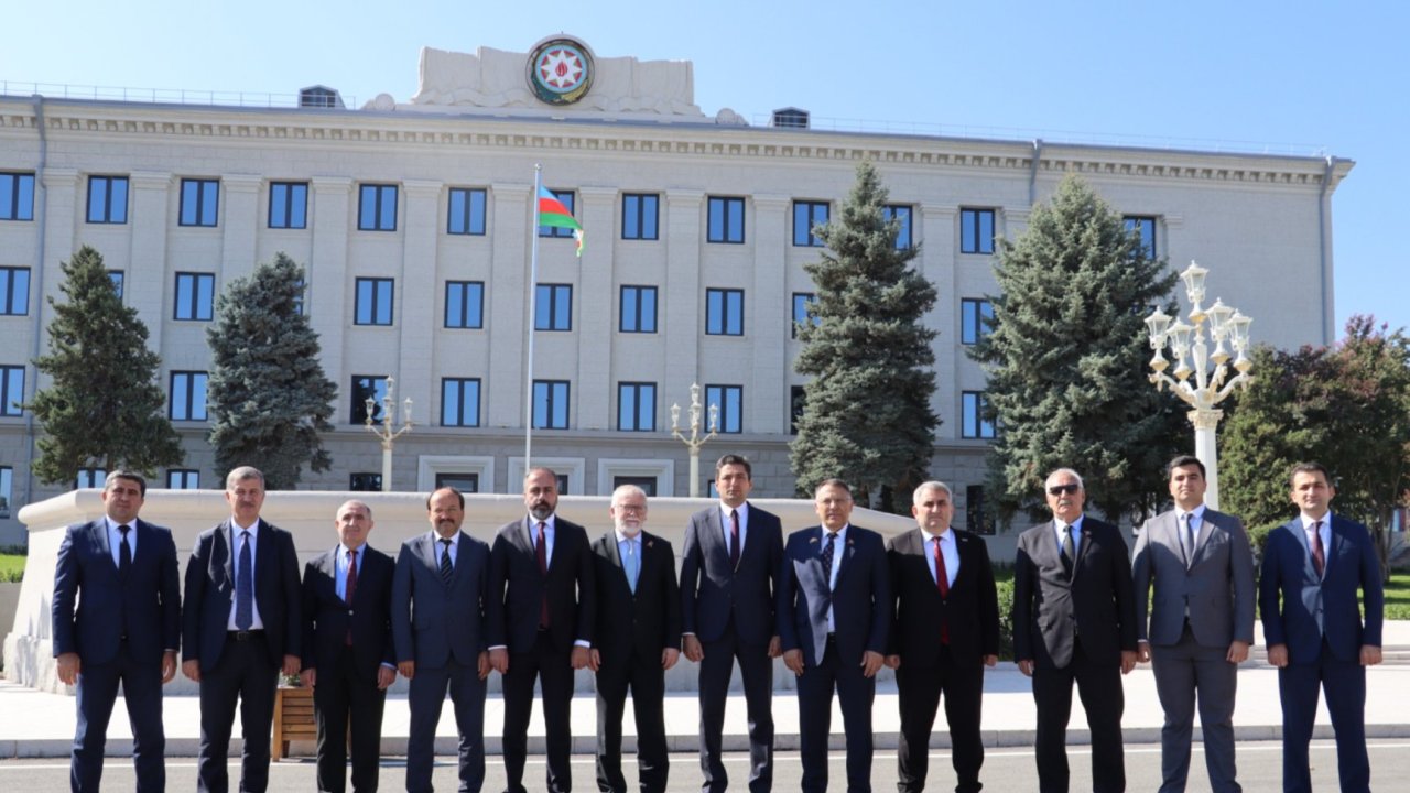 İğdır Azərbaycan Evi nümayəndələri Xankəndi və Xocalıda yenidənqurma işləri ilə tanış olublar