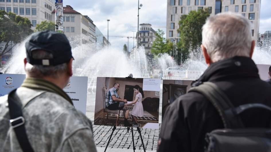 Photo exhibition dedicated to Azerbaijan’s mine victims opens in central Munich square