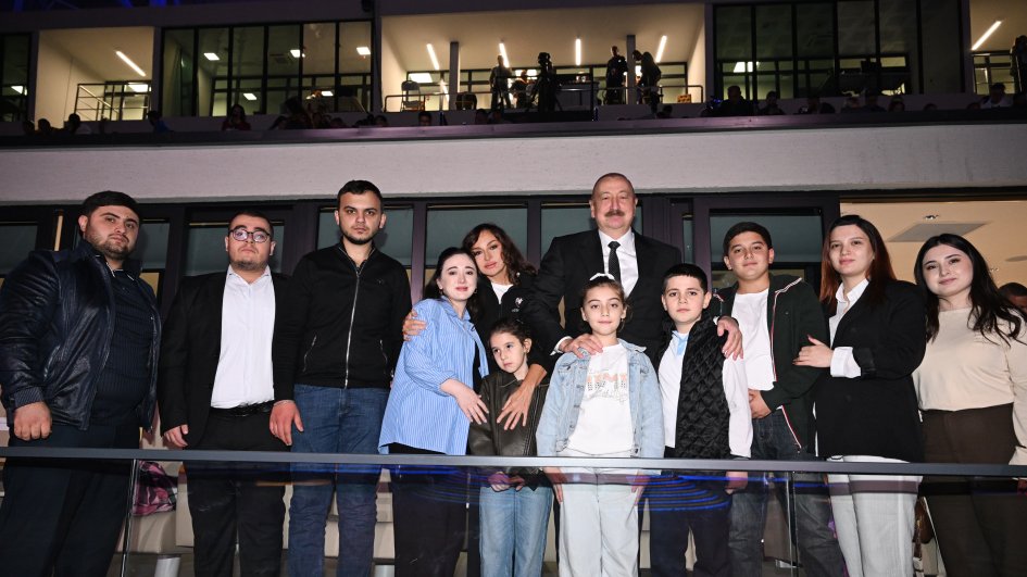 Prezident İlham Əliyev və Birinci xanım Mehriban Əliyeva Gəncədə III MDB Oyunlarının təntənəli açılış mərasimini izləyiblər