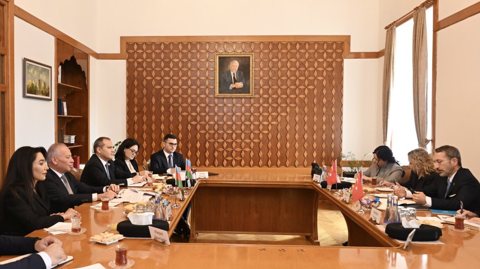 Konstitusiya Məhkəməsində Türkiyə İnsan Hüquqları və Bərabərlik Qurumunun nümayəndə heyəti ilə görüş keçirilib