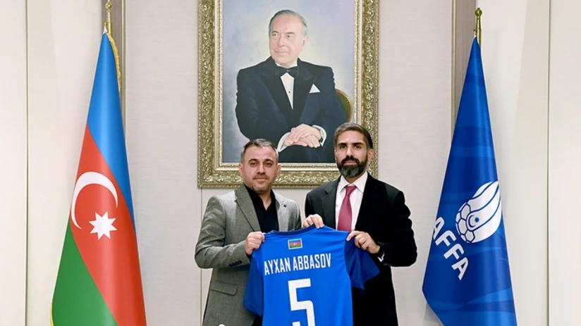 Ayxan Abbasov Azərbaycan millisinin baş məşqçisi təyin olunub