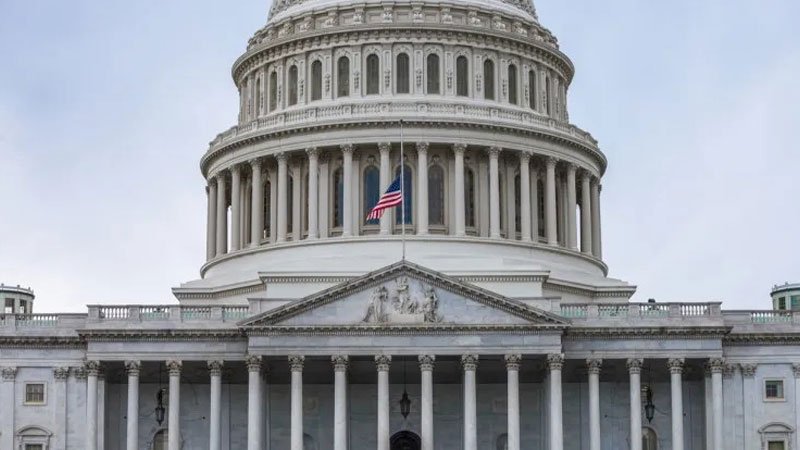 ABD'de federal hükümet resmen kapandı