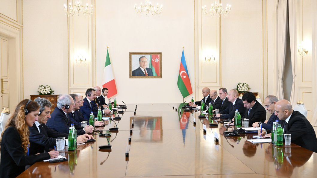 President Ilham Aliyev, President Sergio Mattarella hold expanded meeting