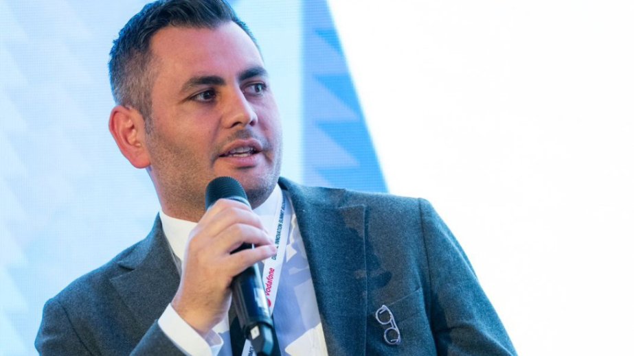 XRİTDX “AmCham” tərəfindən təşkil olunan “İnnovasiyalar və Süni İntellekt” Konfransında iştirak edib