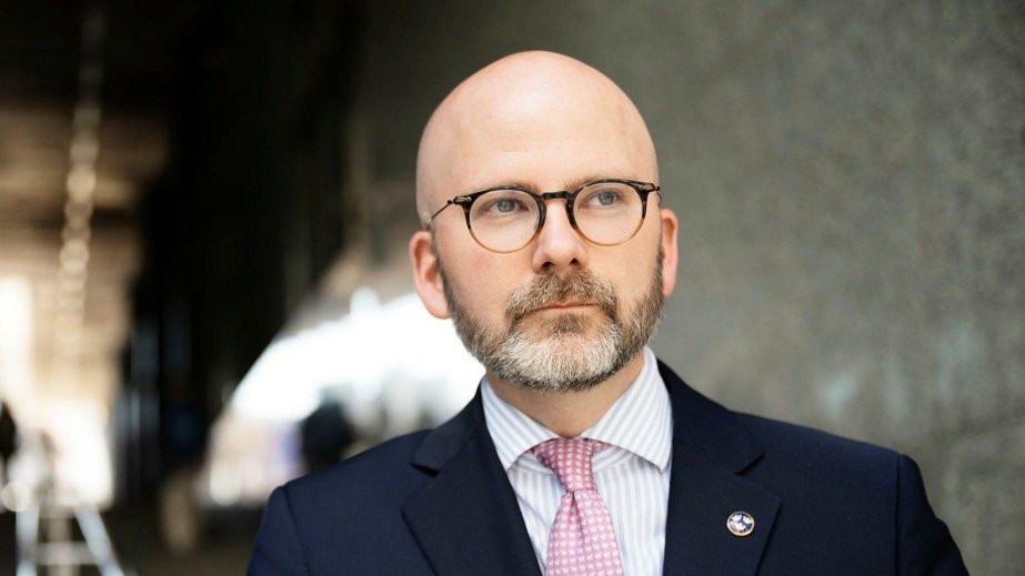 İsveçli deputat Avropa Parlamentində hicabın qadağan olunmasını təklif edib