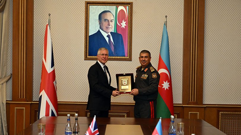 Azərbaycan ilə Böyük Britaniya arasında hərbi sahədə əməkdaşlığın inkişaf perspektivləri müzakirə olunub