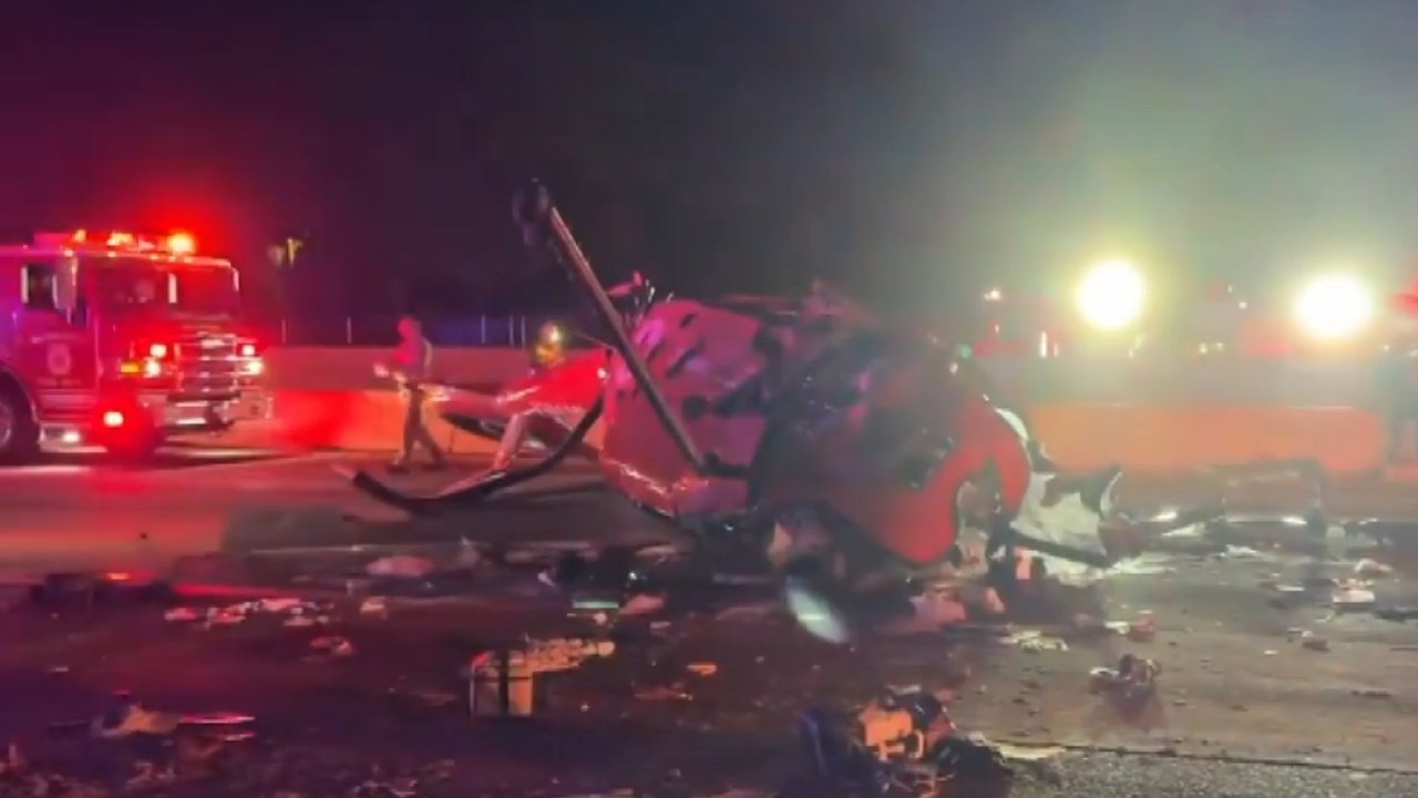 ABD’de ambulans helikopter otoyola düştü