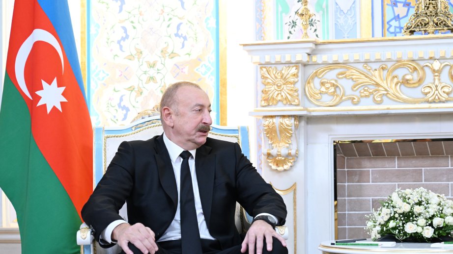 President Ilham Aliyev thanks Vladimir Putin for personally overseeing situation regarding AZAL plane crash