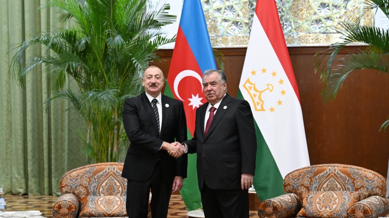 Düşənbədə Azərbaycan Prezidenti İlham Əliyevin Tacikistan Prezidenti Emoməli Rəhmon ilə təkbətək görüşü olub YENİLƏNİB
