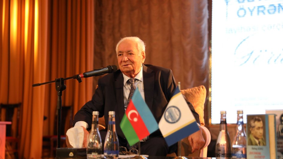 BDU-da Xalq şairi Vahid Əzizlə görüş keçirilib