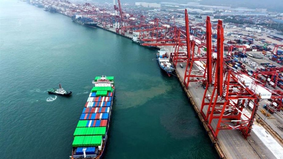 US-China trade tensions back as port fees take effect