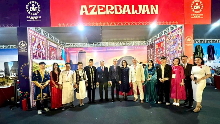 Azərbaycan “Hanoyda dünya mədəniyyətləri” festivalında iştirak edib
