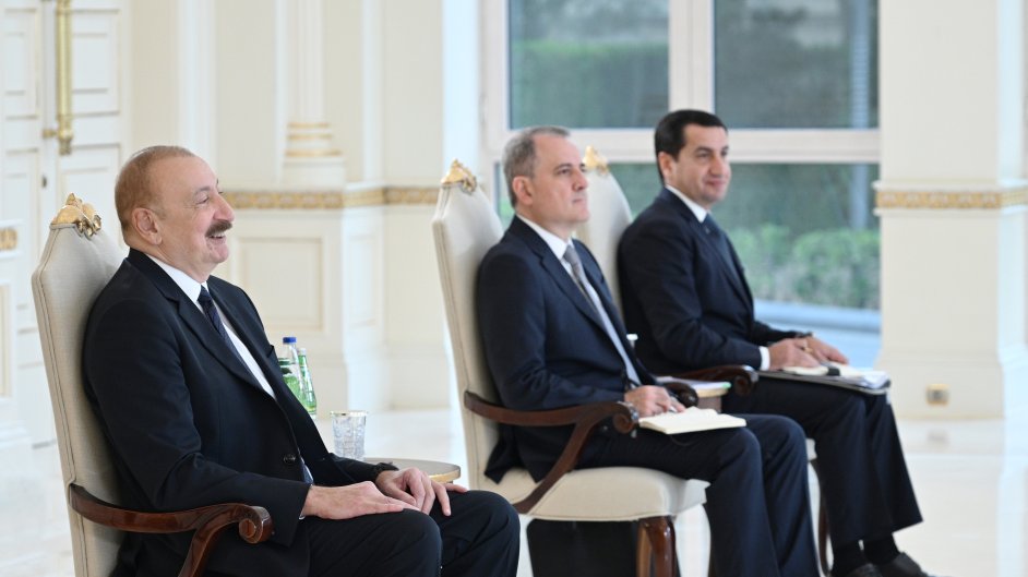Prezident İlham Əliyev: Azərbaycan və Fransa arasında anlaşılmazlığa səbəb olan məsələlər keçmişdə qaldı