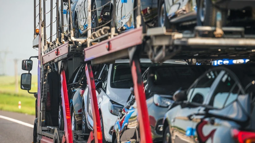 Azərbaycan avtomobil idxalına çəkdiyi xərci 27 %-ə yaxın artırıb