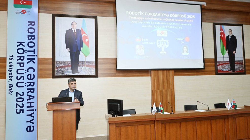 Azərbaycan və Çin həkimləri tarixi əməliyyat keçiriblər