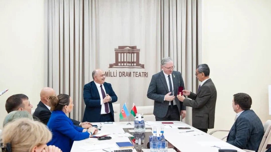 Azərbaycan ilə Belarus teatrları arasında qarşılıqlı inteqrasiya və müasir texnologiyaların tətbiqi müzakirə edilib