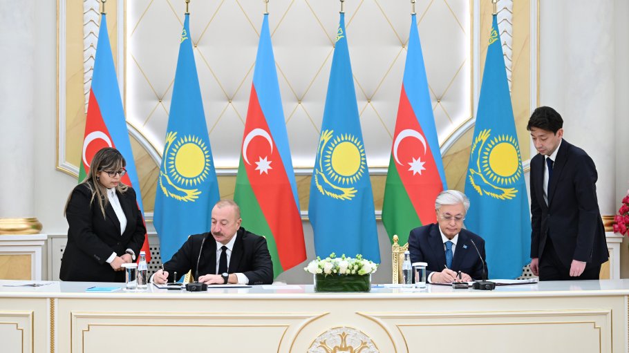 Azerbaijan-Kazakhstan documents exchanged