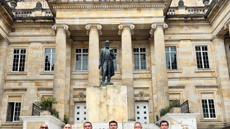 Azerbaijani parliamentarians visit Colombia