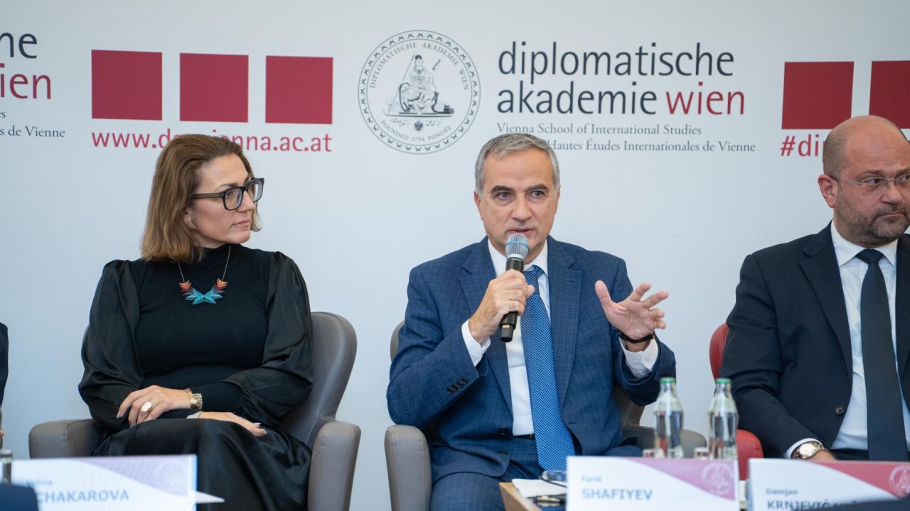 Azərbaycan regionda sülh və sabitliyə töhfə verən etibarlı tərəfdaş imicini gücləndirib - Fərid Şəfiyev