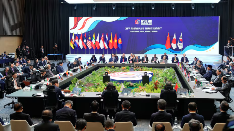 Malayziyada keçirilən “ASEAN+3” sammitində qlobal ticarət problemləri müzakirə olunur