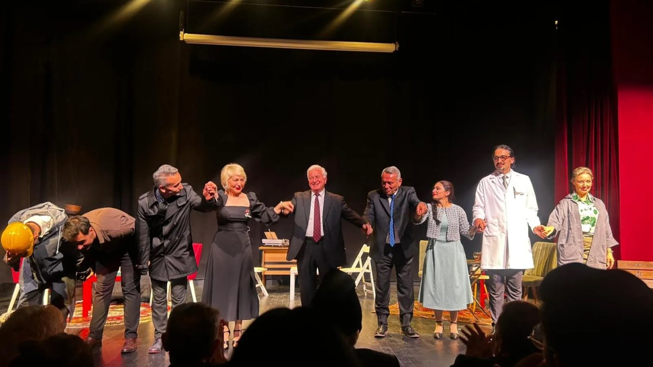 İstanbulda Bəxtiyar Vahabzadənin 100 illik yubileyi qeyd olunub