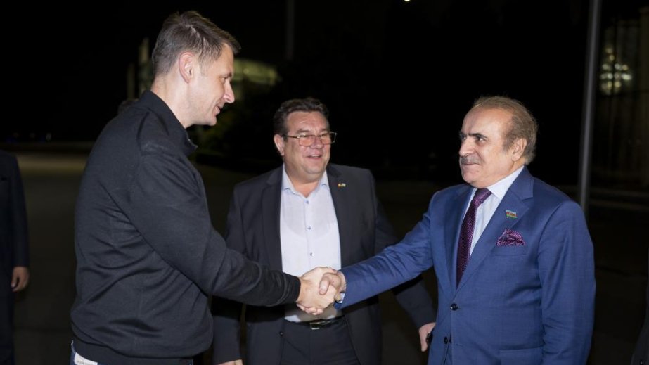 President of Romanian Senate arrives in Azerbaijan