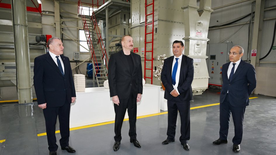 President Ilham Aliyev visited cotton processing plant in Sabirabad
